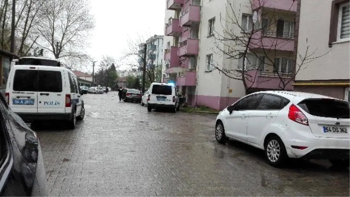 Sakarya\'da Silahlı Kavga: 2 Yaralı