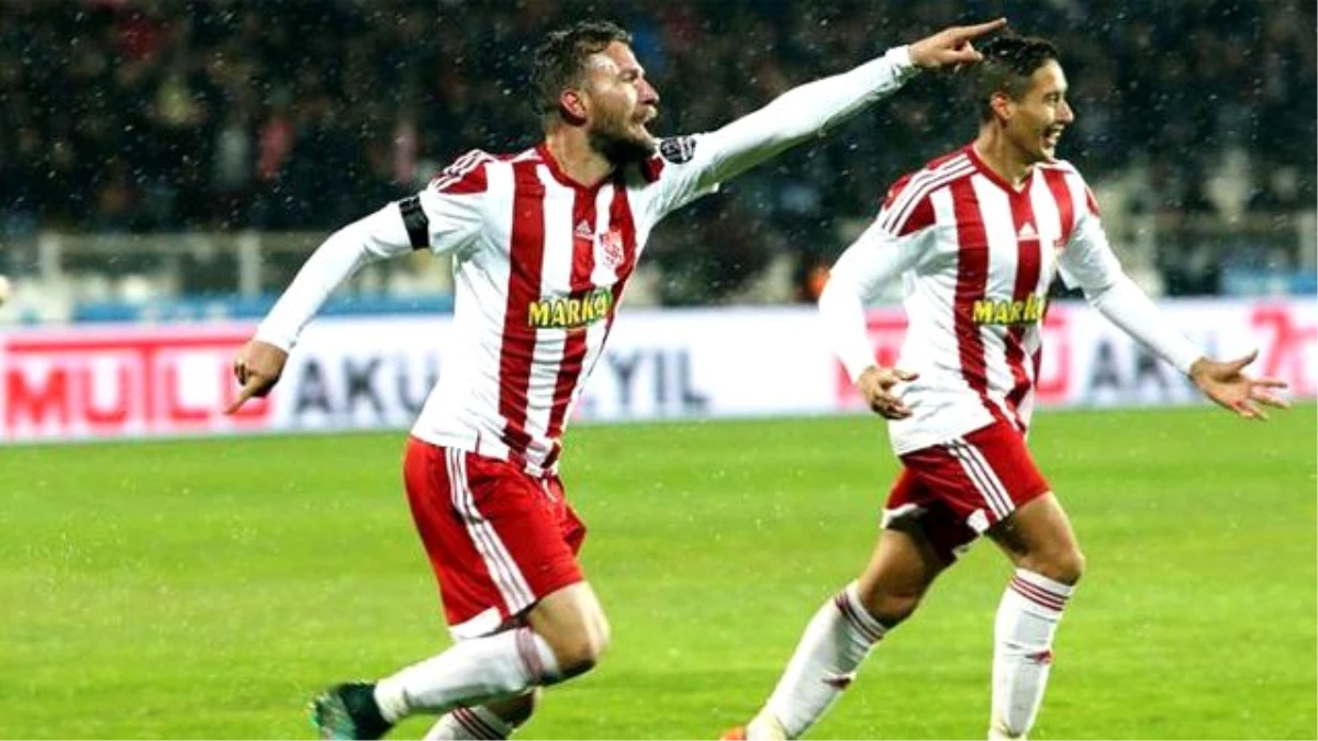 Sivasspor, Kasımpaşa\'yı 1-0 Yendi