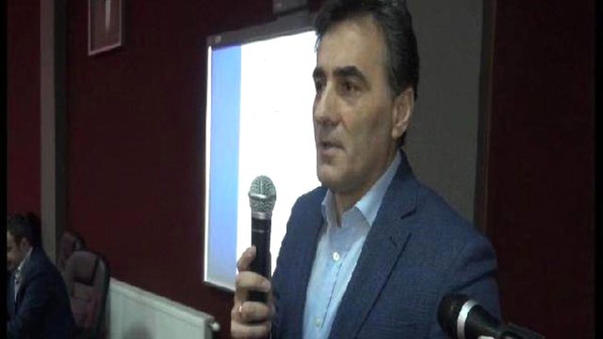 Türkiye\'den Gelen Eğitimcilerin Kosovalı Türk Eğitimcilere Düzenlediği Seminer Sona Erdi
