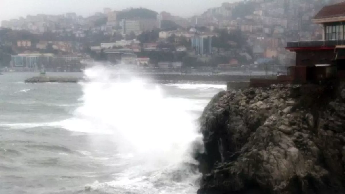 Zonguldak\'ta Şiddetli Fırtına