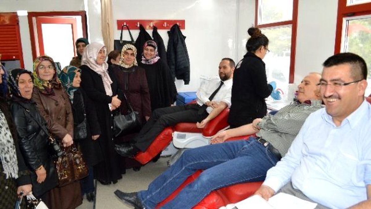 AK Parti İl Teşkilatı Kan Bağışladı
