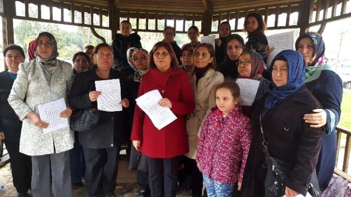 AK Parti\'li Kadınlardan CHP\'li Başkana Suç Duyurusu