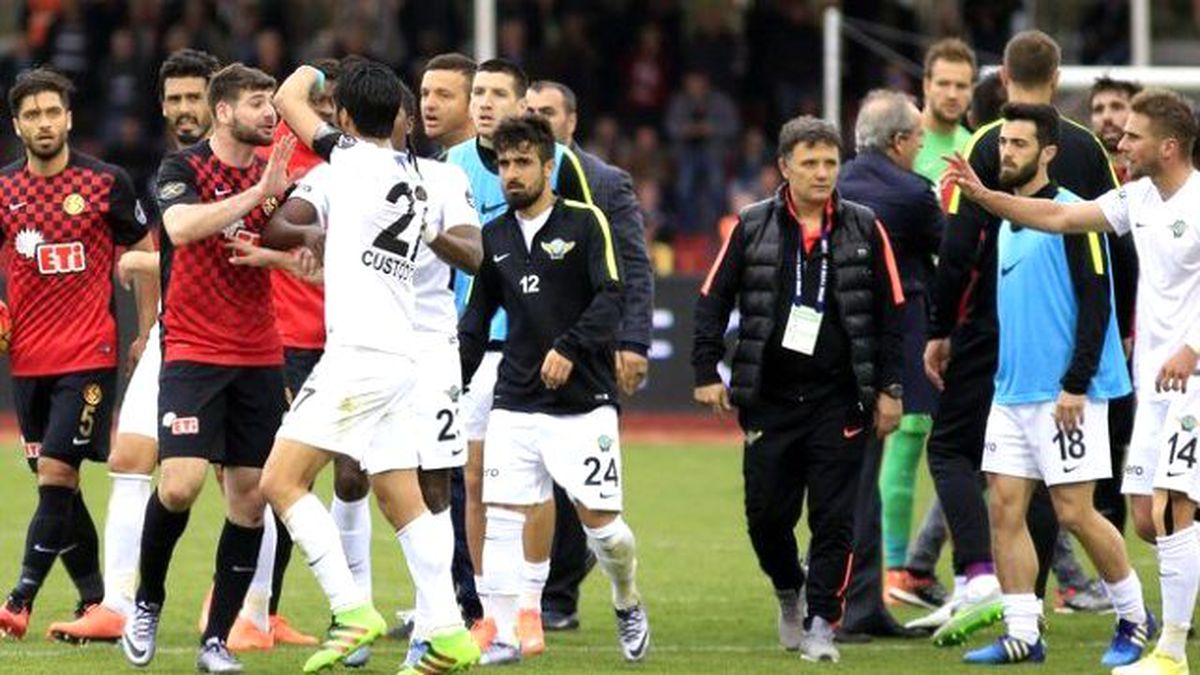 Akhisar: Vicdanımız Rahat
