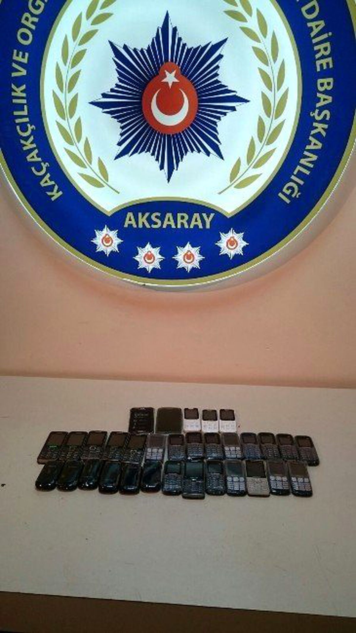 Aksaray\'da 32 Adet Kaçak Telefon Ele Geçirildi