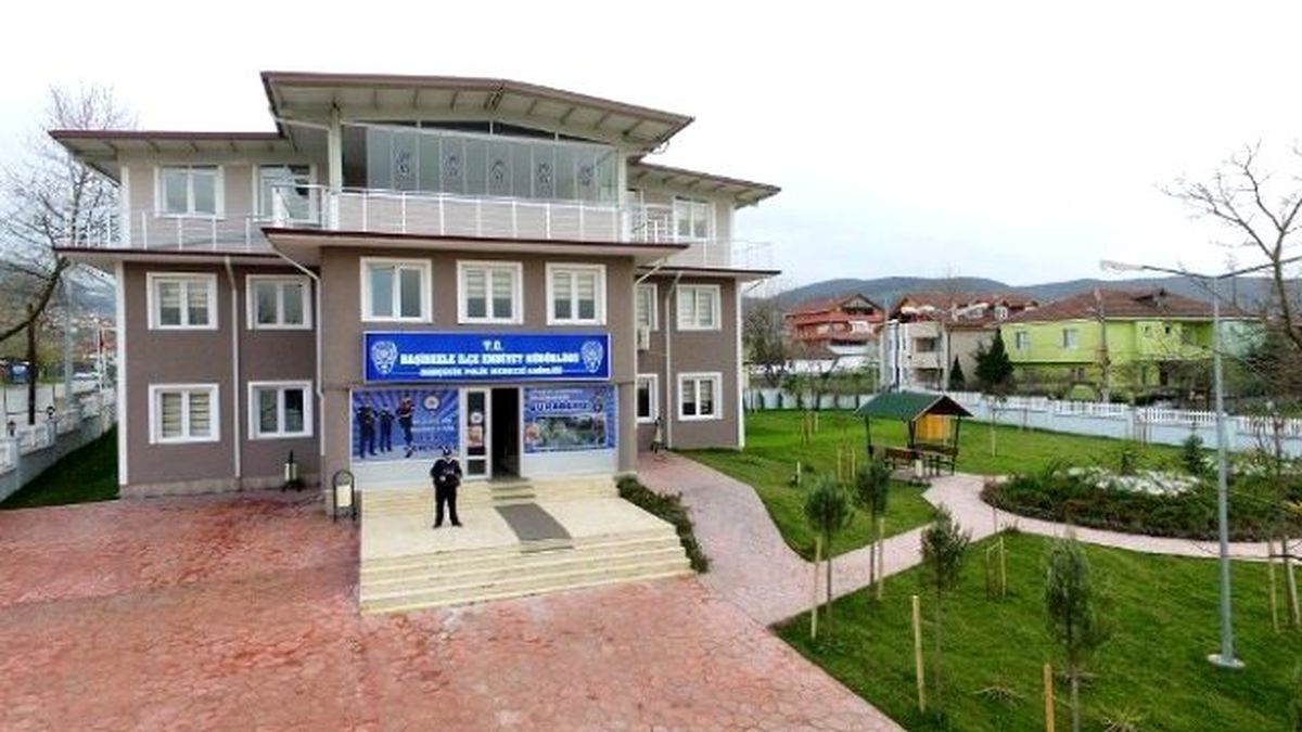 Bahçecik Polis Merkezi'nin Çevresi Düzenlendi