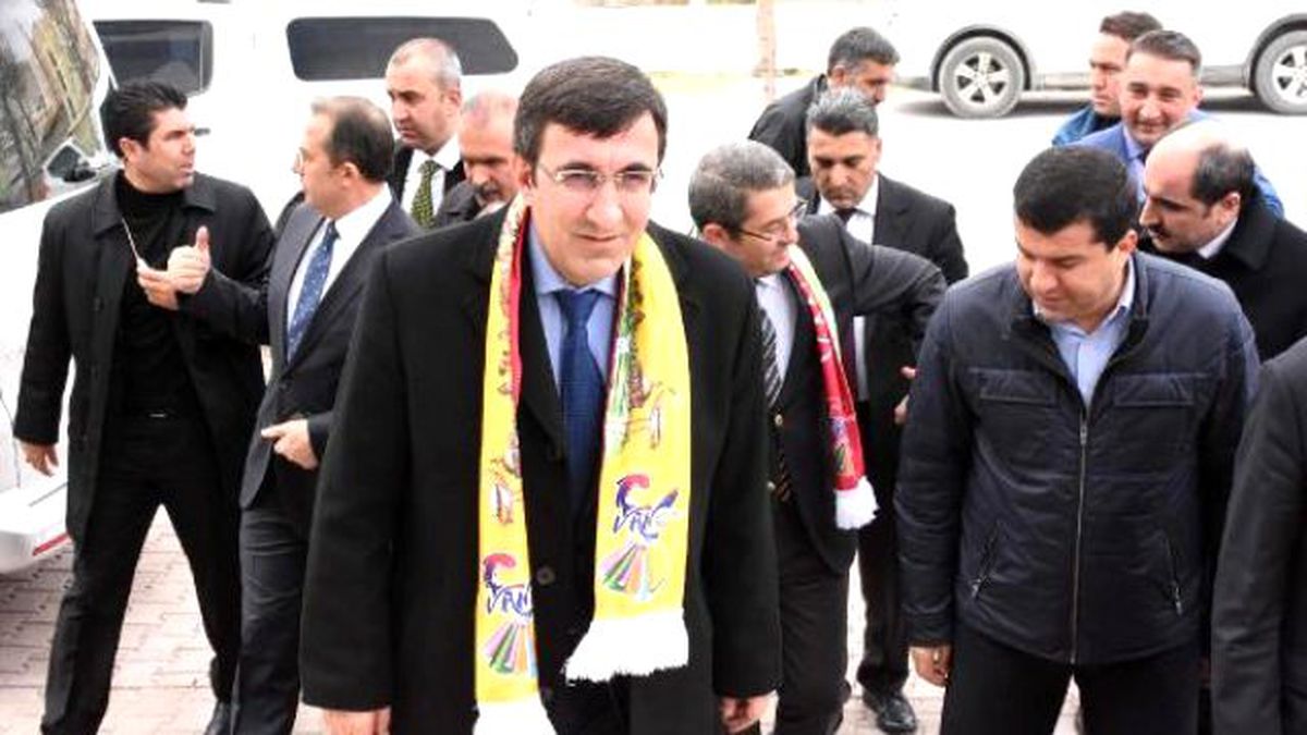 Bakan Yılmaz, Van Tekstil Kentte İncelemelerde Bulundu(2)