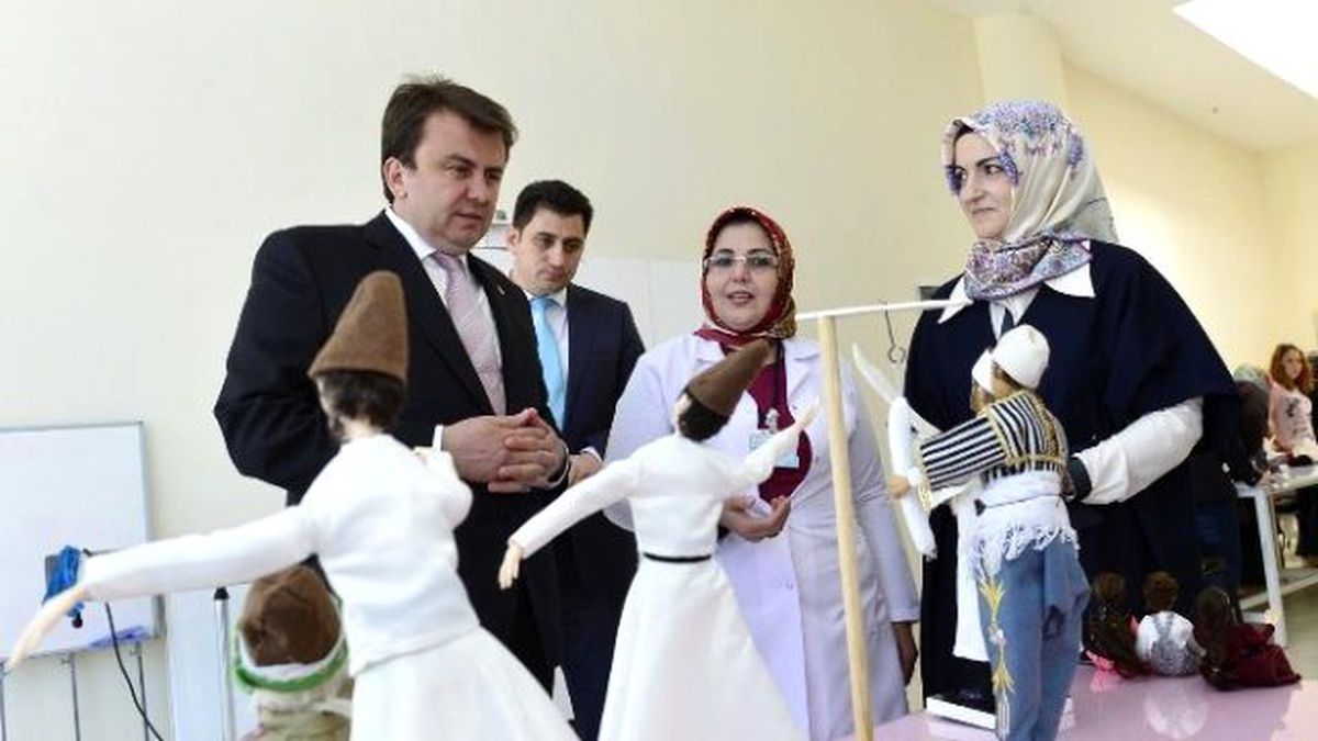 Başkan Erkoç Atölyeleri İnceledi