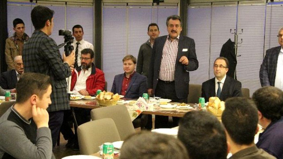 Başkan Kale, Kyk Öğrencileriyle Bir Araya Geldi