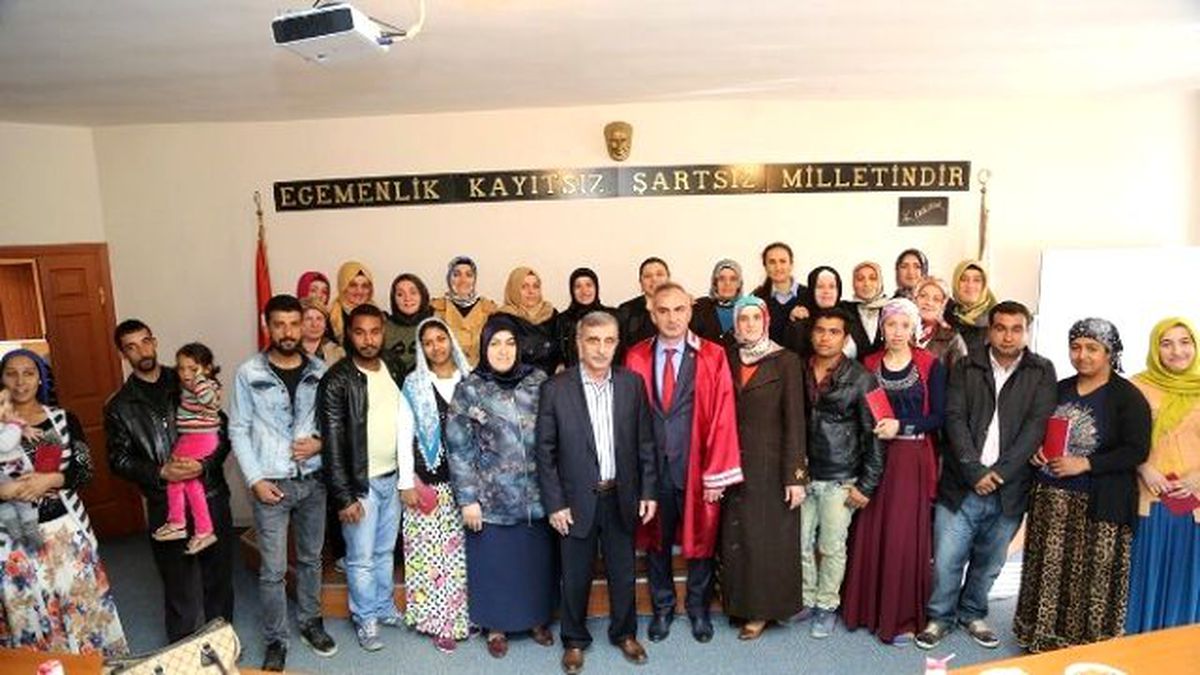 Başkan Yılmazer Resmi Nikahsız Olan Çiftlerin Nikahlarını Kıydı
