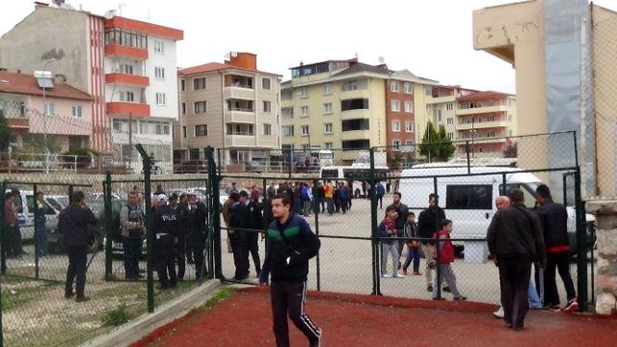 Bilecik\'te Amatör Maçta Olaylar Çıktı