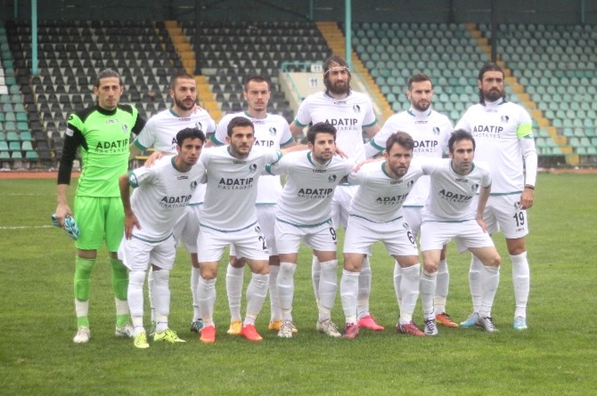 Derincespor-sakaryaspor Maçından Gol Sesi Çıkmadı
