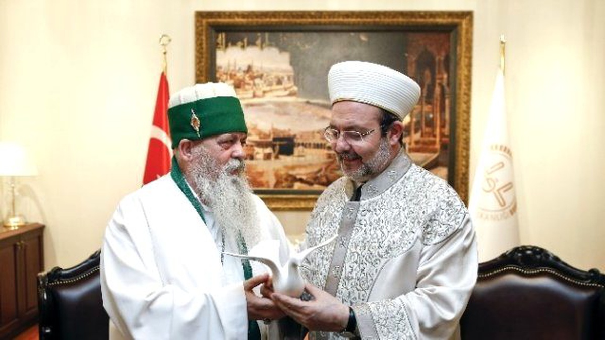 Diyanet İşleri Başkanı Görmez: "Milletimizin Bütün Fertlerini Camilerde Dualarımızı Birleştirmeye...