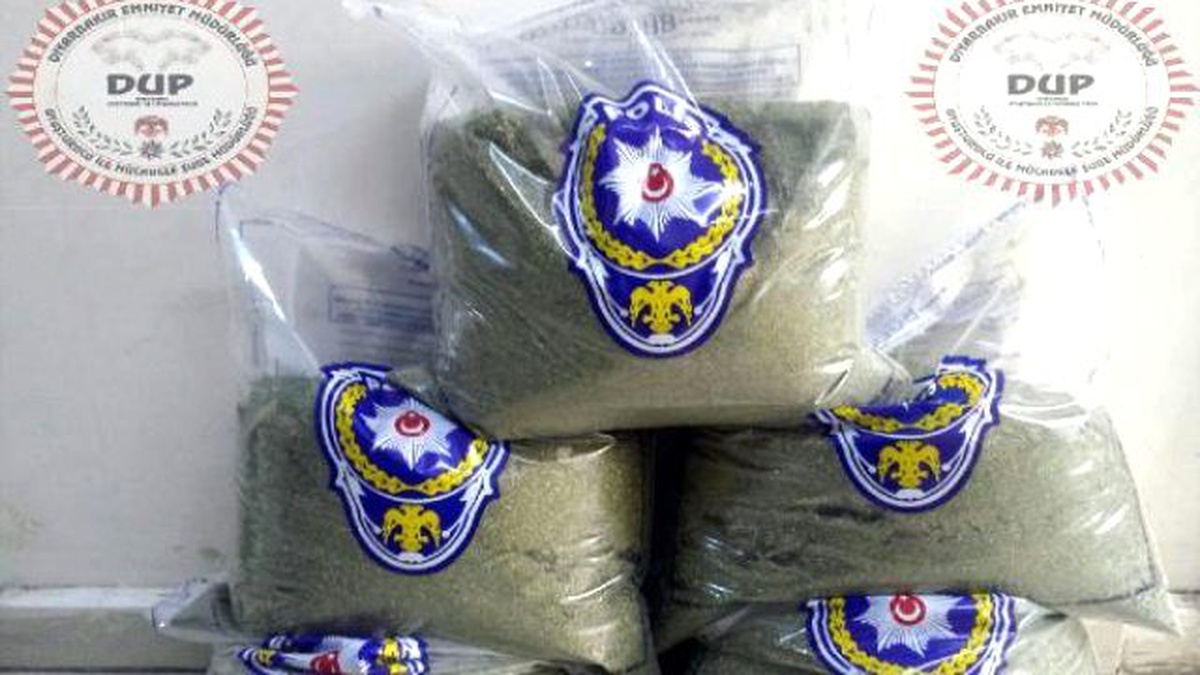 Diyarbakır\'da 79 Kilo Esrar Ele Geçirildi