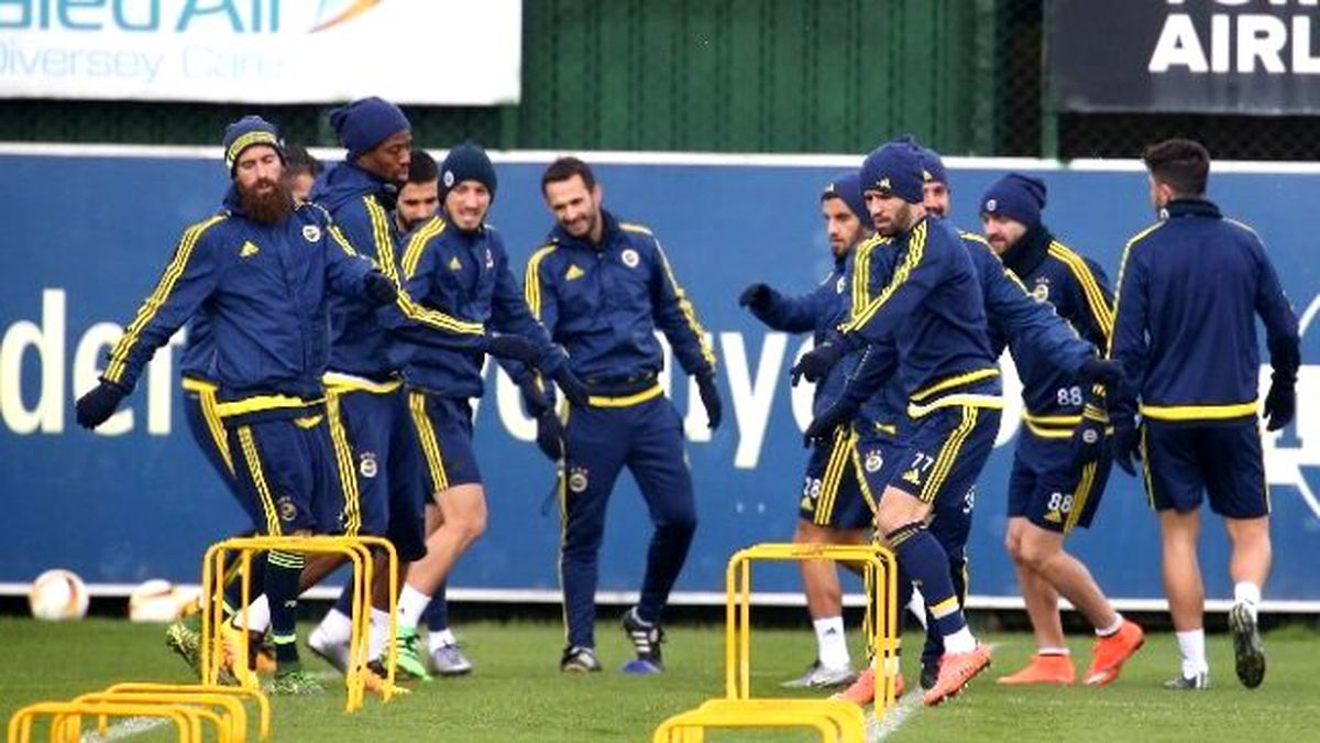 Fenerbahçe\'de Braga Maçı Öncesi Gökhan Gönül Sevinci