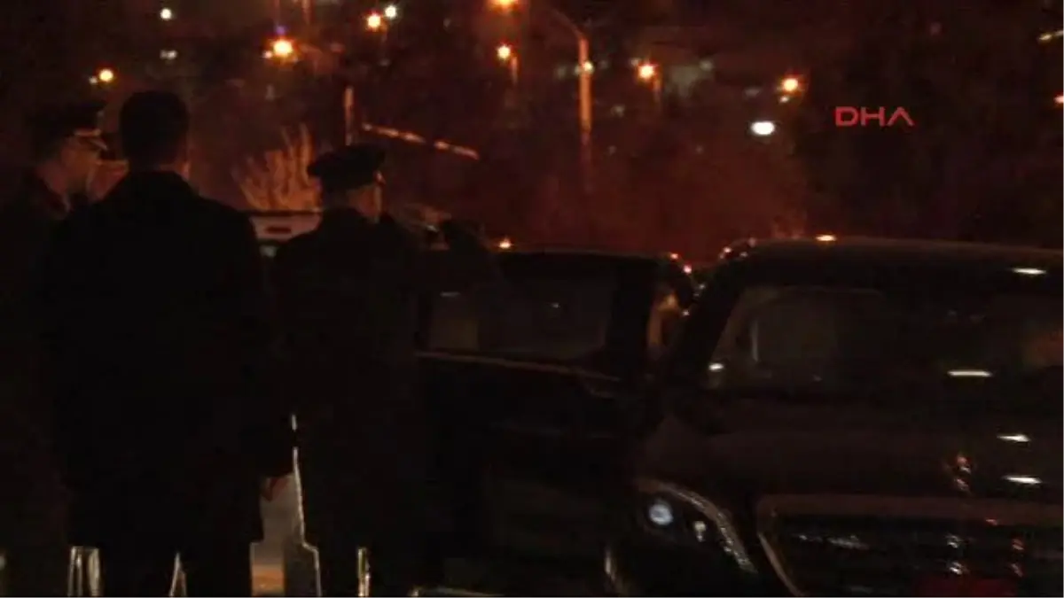 Genelkurmay Başkanı ve Kuvvet Komutanlarından Şehit Gülünay'ın Evine Taziye Ziyareti