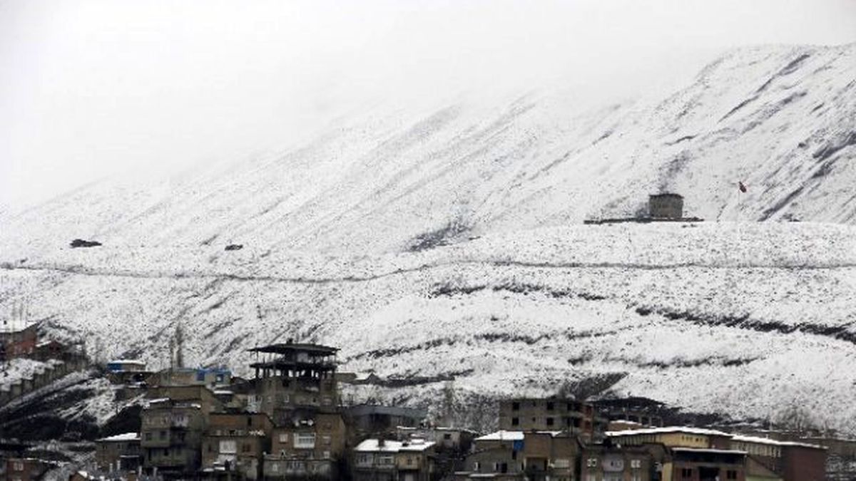 Hakkari Beyaza Büründü