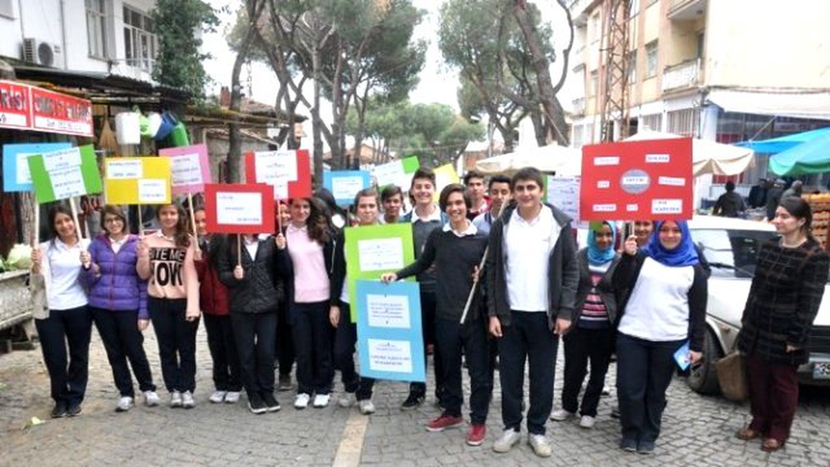 İlk Türk Doktorunu Anarak, Vatandaşın Tansiyonunu Ölçtüler