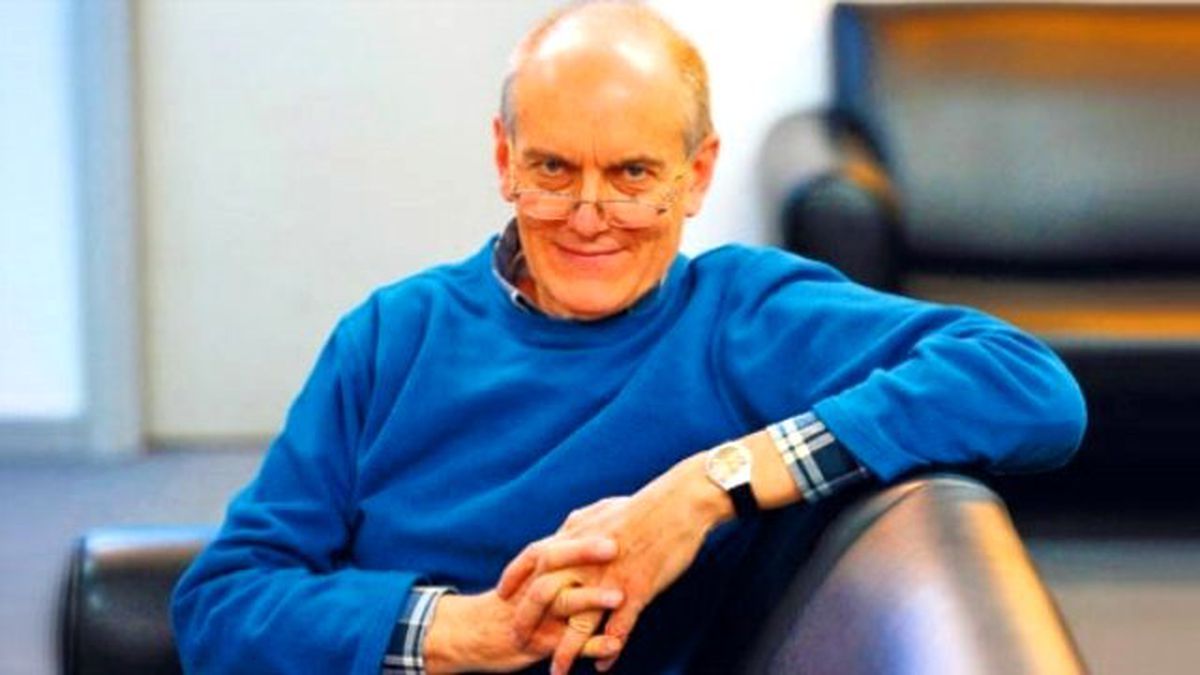 İngiliz Akademisyene Adliye Önünde Gözaltı