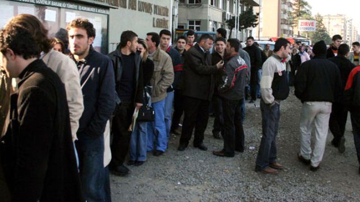 TÜİK Verilerine Göre, İşsizlik 10 Ayın Zirvesinde!