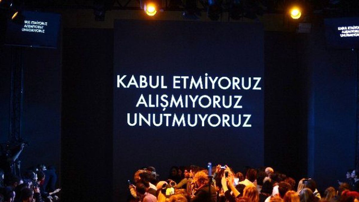 İstanbul Moda Haftasında \'Terör\' Tepkisi