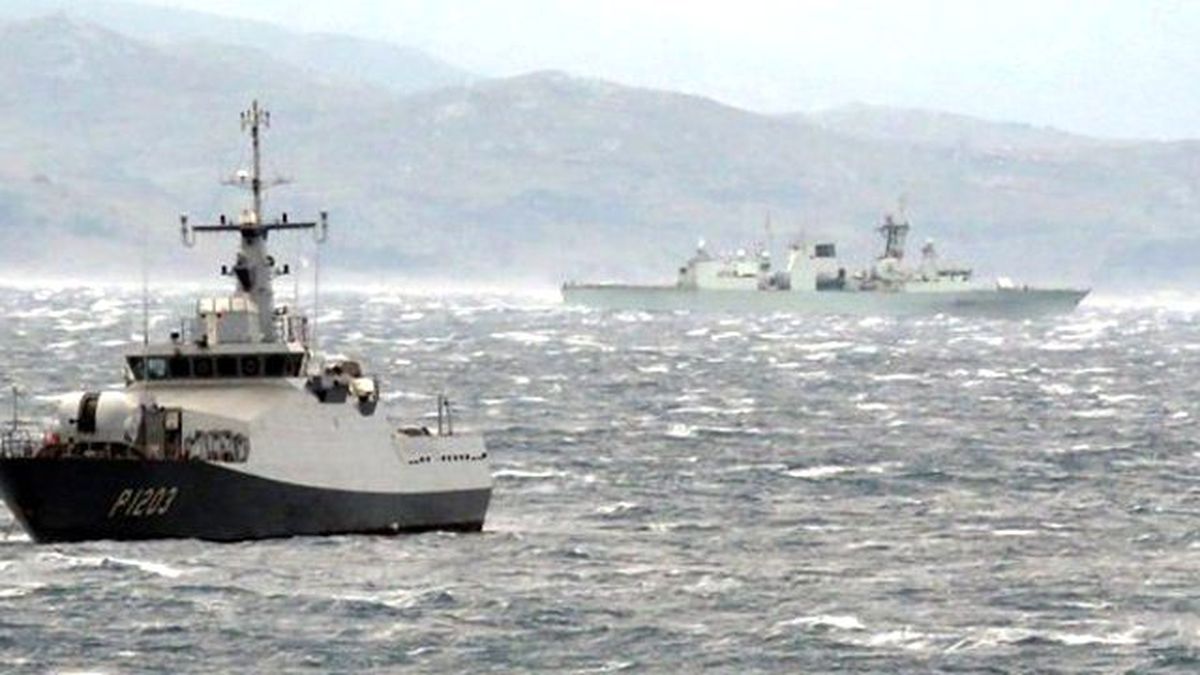 NATO\'ya Bağlı Kanada Gemisi Müsellim Boğazı\'nda Görüldü
