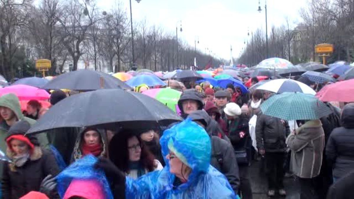 Macaristan\'da Öğretmenlerden Protesto Gösterisi