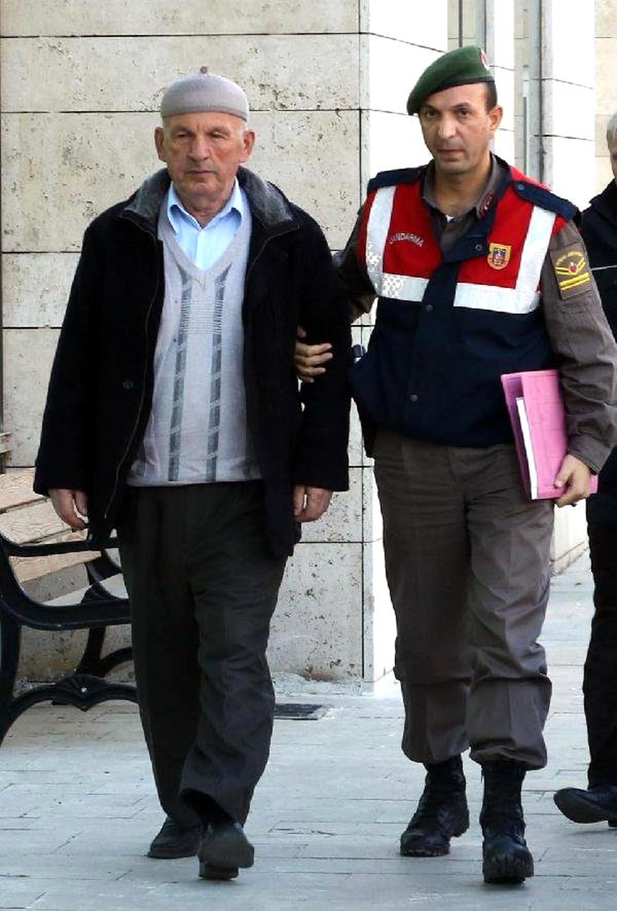 Nişanda Ateş Edip Bir Kadını Öldüren Muhtara 7 Yıl 11 Ay Hapis