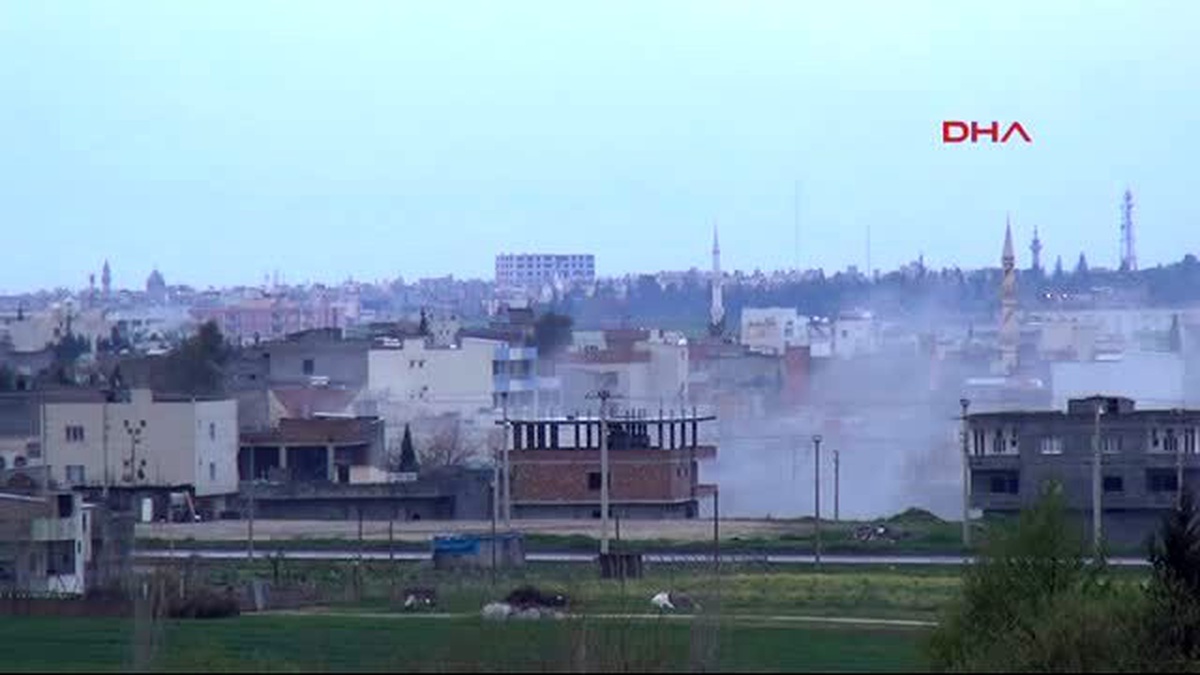 Nusaybin Sokağa Çıkma Yasağı Süren Nusaybin\'de Barikatlar İmha Ediliyor