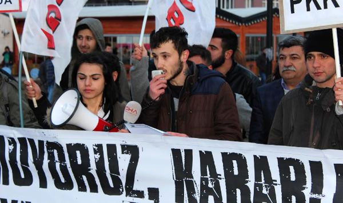 Sivas\'ta, Ankara\'daki Bombalı Saldrı Kınandı