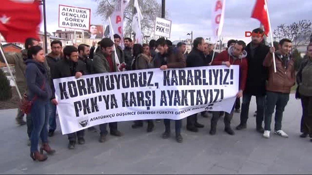 Sivas\'ta, Ankara\'daki Bombalı Saldrı Kınandı