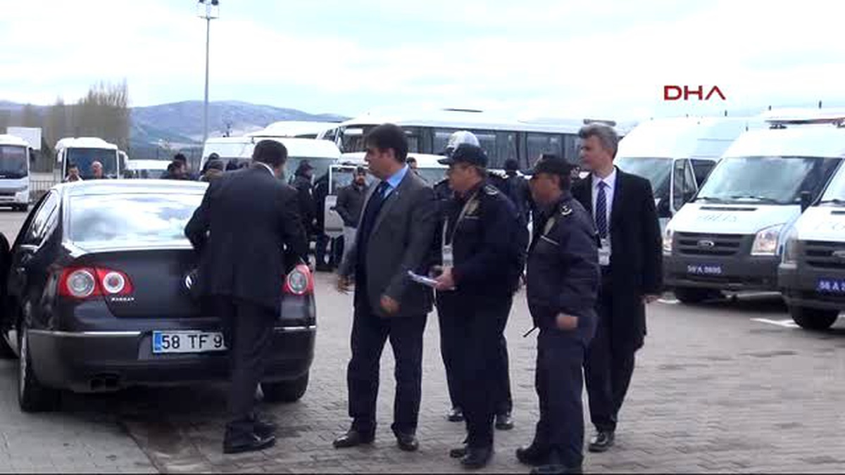 Sivas\'ta Otel Bulamayan Amedspor, Kent Dışında Konakladı
