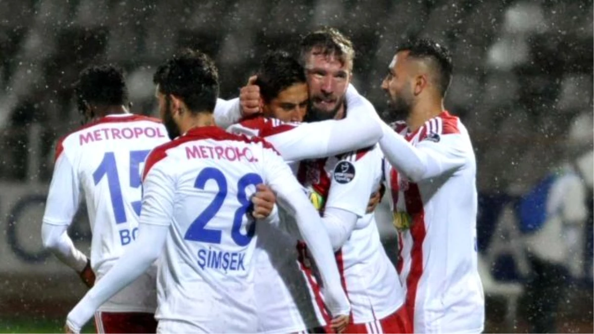 Sivasspor, K.paşa\'yı 1-0 Yendi
