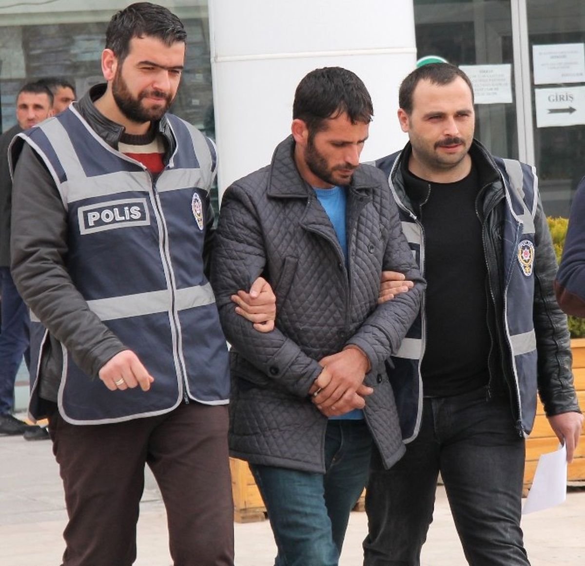 Su Tesisatçısı, Paralarını Gasp Ettiği 93\'lük Dedeyi Öldürmüş