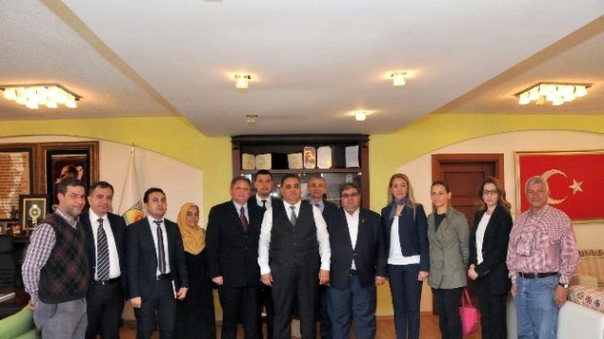 Tarsus Kent Konseyi\'nden Başkan Can\'a Ziyaret