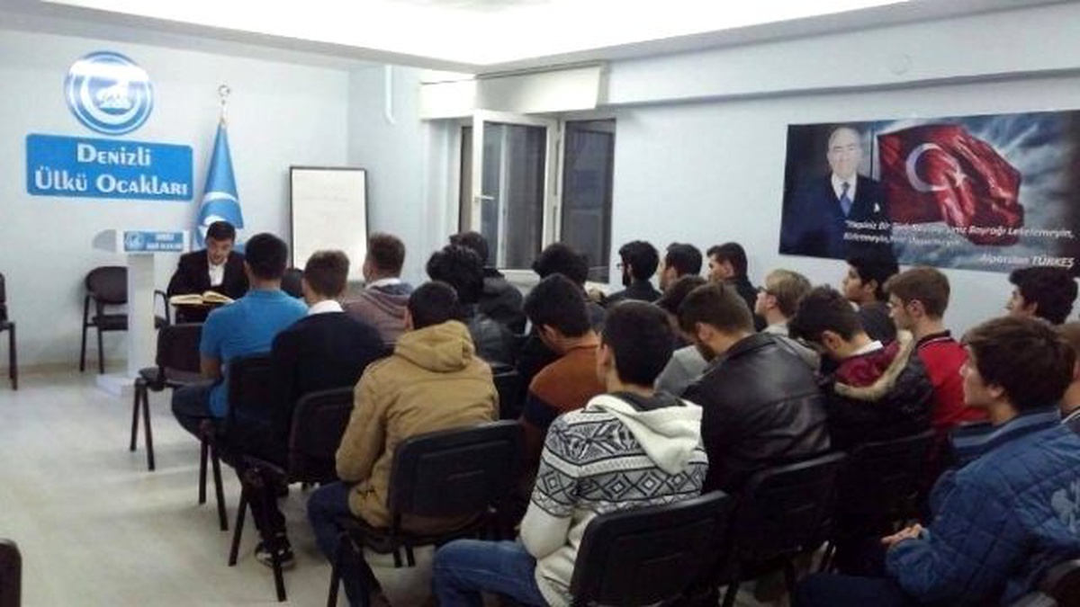 Ülkü Ocakları Ankara Saldırısında Ölenler İçin Mevlit Okuttu