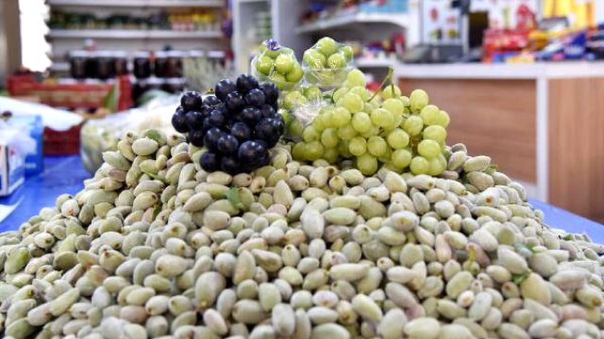 Yaz Meyveleri Gramla Satılıyor
