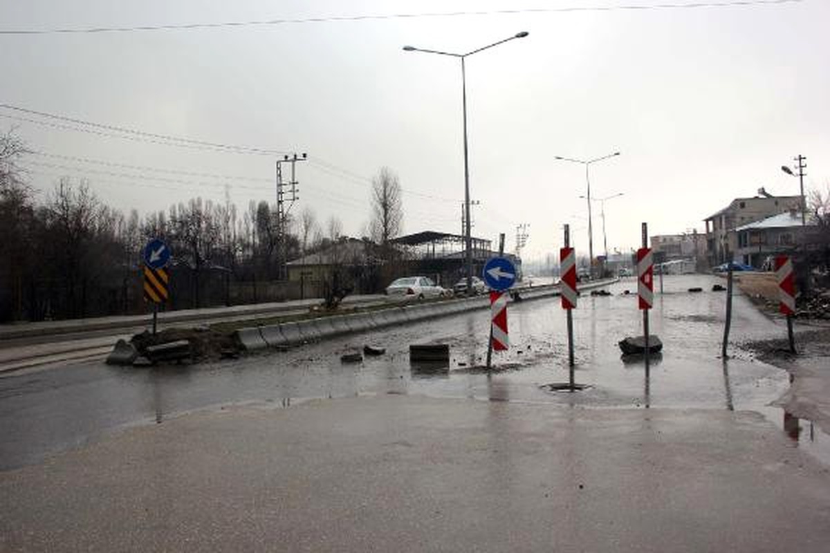 6 Yıldan Bu Yana Mahkeme Kararıyla Kapalı Olan Yol Ulaşıma Açılıyor