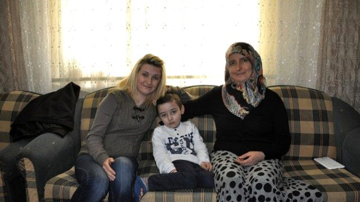 61 Ameliyat Geçiren Minik Kayra\'yı Yardımlar Hayata Bağlayacak