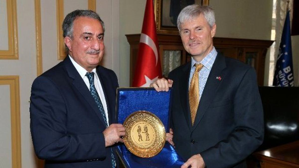 ABD Başkonsolosu Hunter\'dan Bursa\'ya Veda Ziyareti