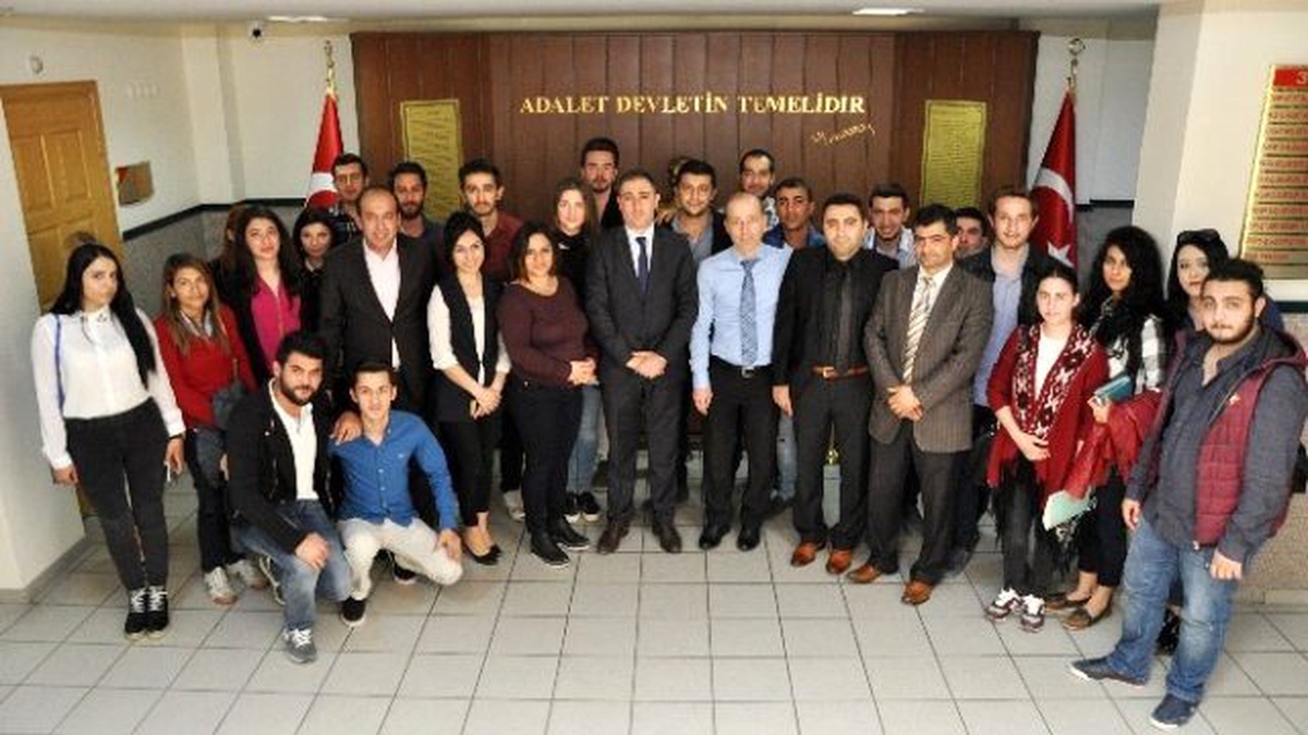 Adana Adliyesi\'nde Üniversite Öğrencilerine Uyap Eğitimi