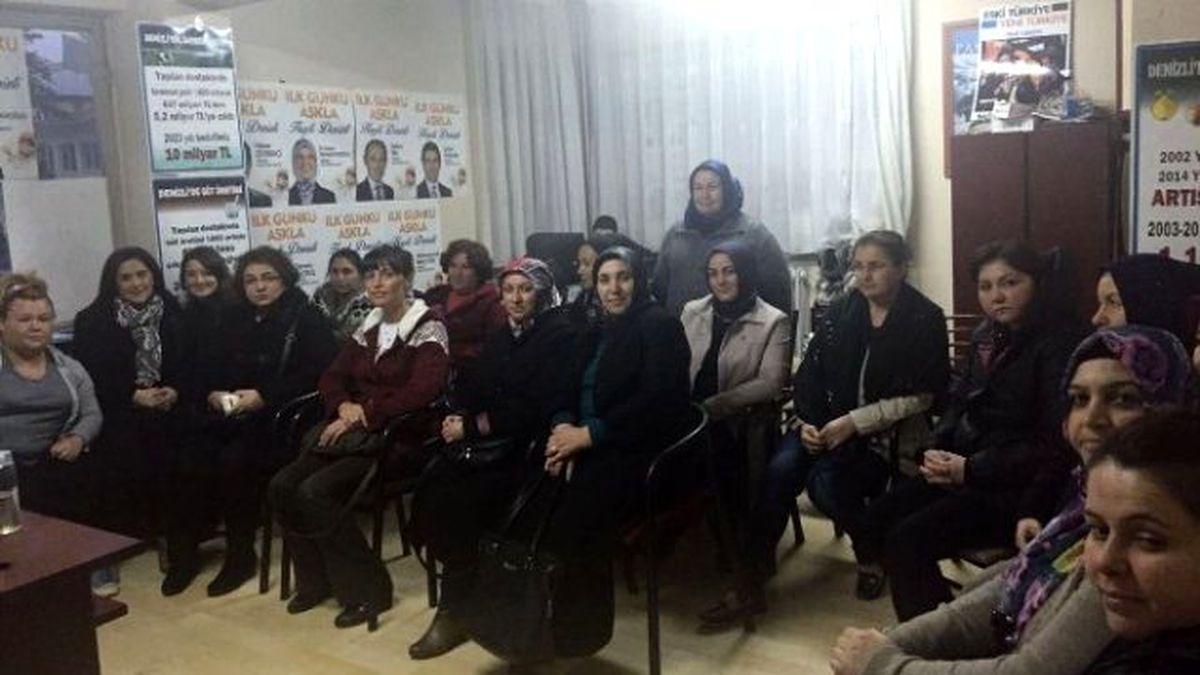 Ak Parti, Çal İlçesinde Kadınlarla Buluştu