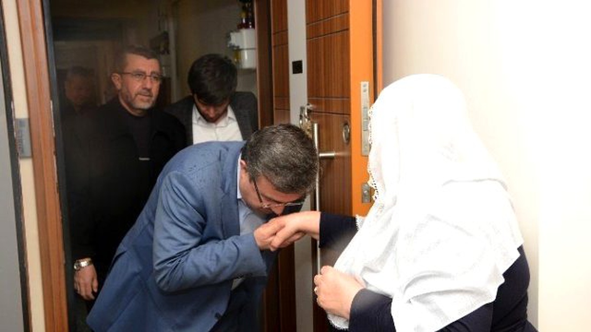 AK Parti İl Yönetimi Şehit Ailelerini ve Gazileri Ziyaret Etti