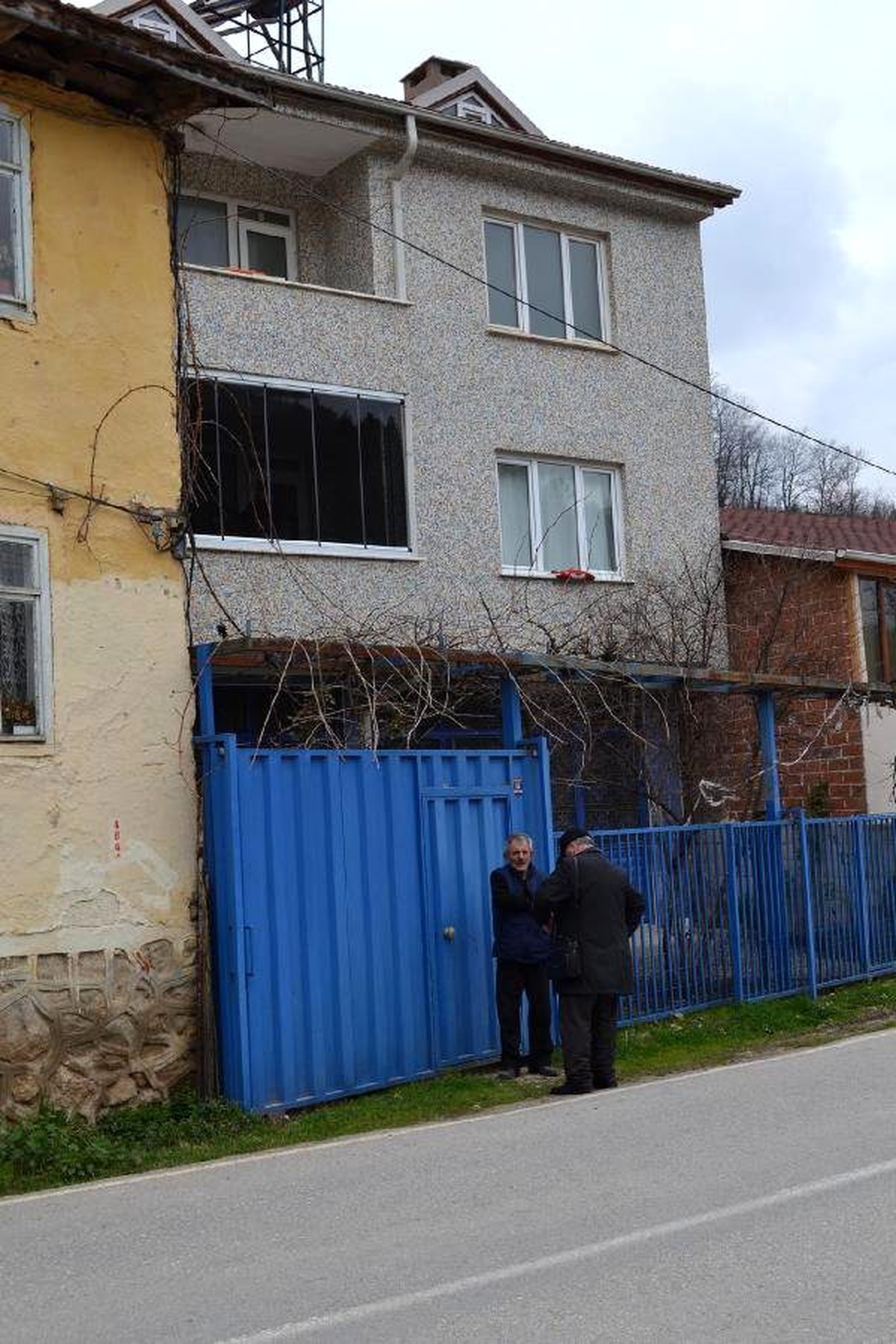 Almanya\'da Patlayan Otomobilde Ölen Sürücünün İnegöl\'de Yaşayan Annesi: İddialar Bizi Üzdü