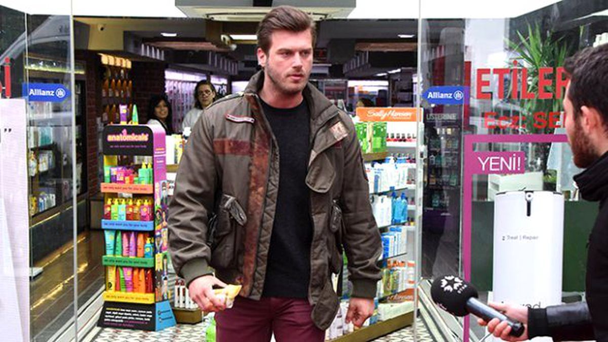 Annesiyle İlgili Soru Kıvanç Tatlıtuğ'u Çıldırttı