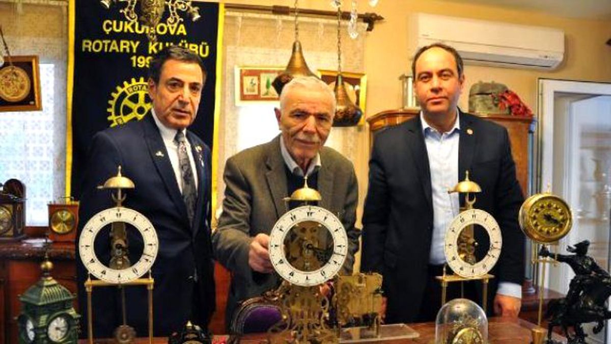 Antika Saatler Tamircisinden Sergiye Sunuldu