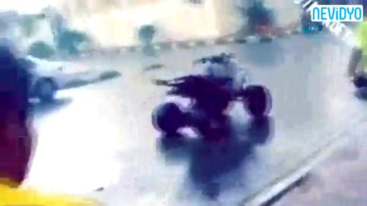 Arkadaşlarına Hava Atmak İsterken...