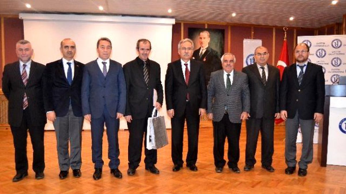 Bü\'den Şiddet Yanlısı Selefi Gruplar Tespitler ve Değerlendirmeler Konulu Bir Konferans
