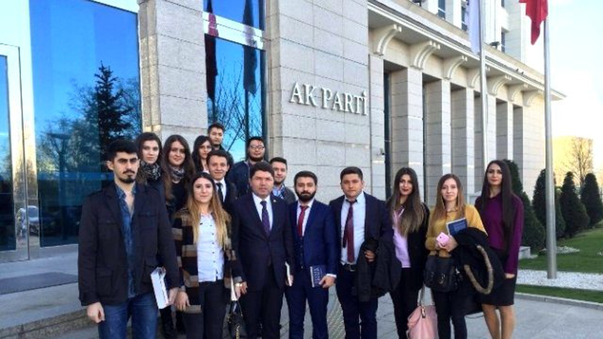Bü Öğrencileri Milletvekili Tunç\'la Buluştu