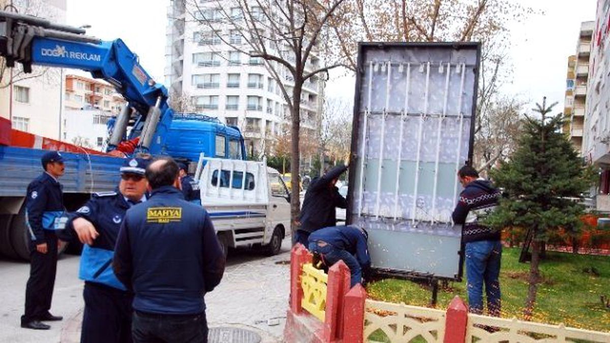 Büyükşehir Görsel Kirliliği Önlüyor