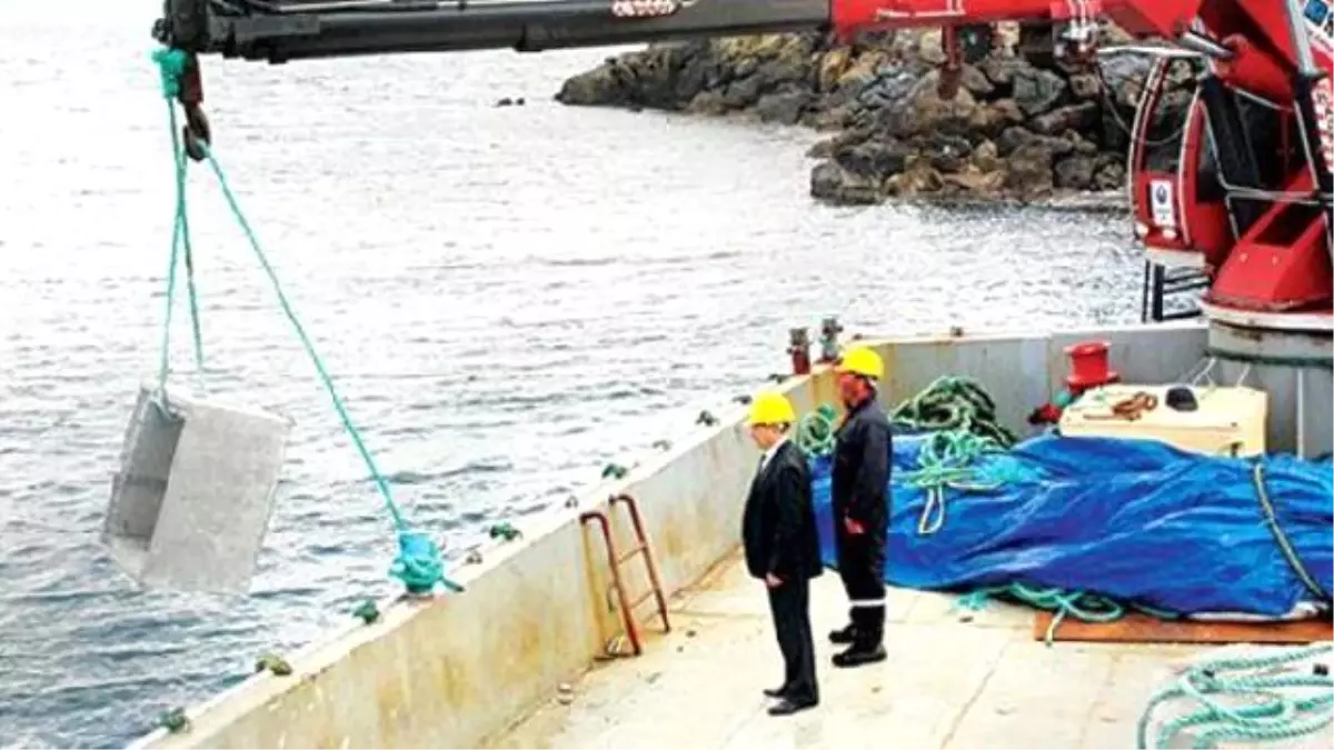 Çeşme Creates Artificial Reef And Diving Center